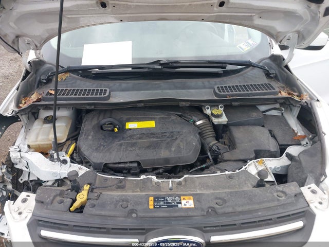 1FMCU9GX5GUB87260 Ford 2016