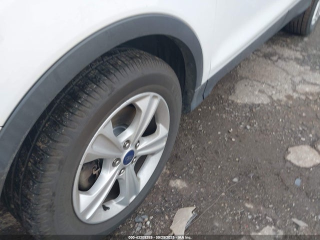 1FMCU9GX5GUB87260 Ford 2016