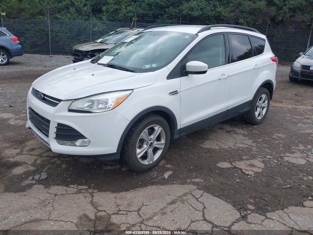 1FMCU9GX5GUB87260 Ford 2016