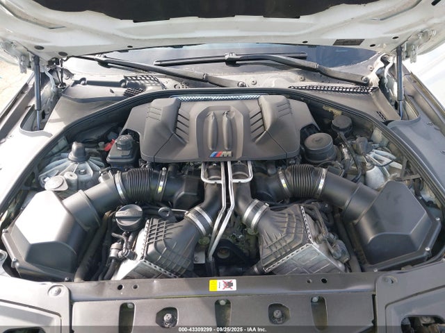 BMW M5 2014 WBSFV9C50ED097670 Image 10