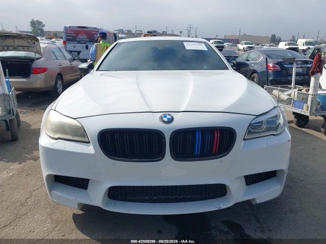 BMW M5 2014 WBSFV9C50ED097670 Image 12