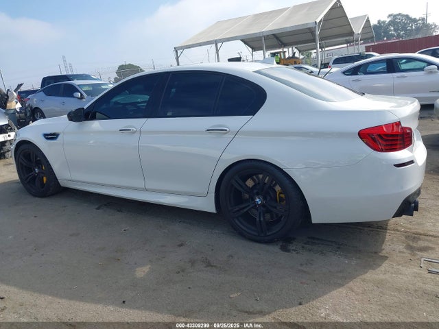 BMW M5 2014 WBSFV9C50ED097670 Image 14