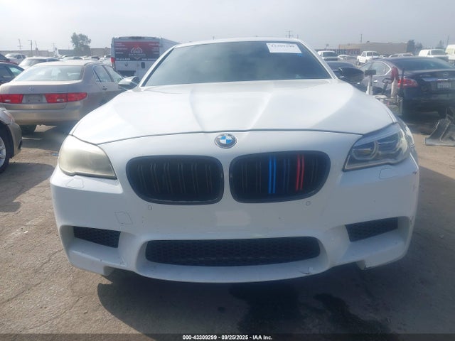 BMW M5 2014 WBSFV9C50ED097670 Image 6