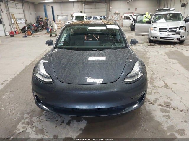 Tesla MODEL 3 2018 5YJ3E1EA3JF035592 Image 12