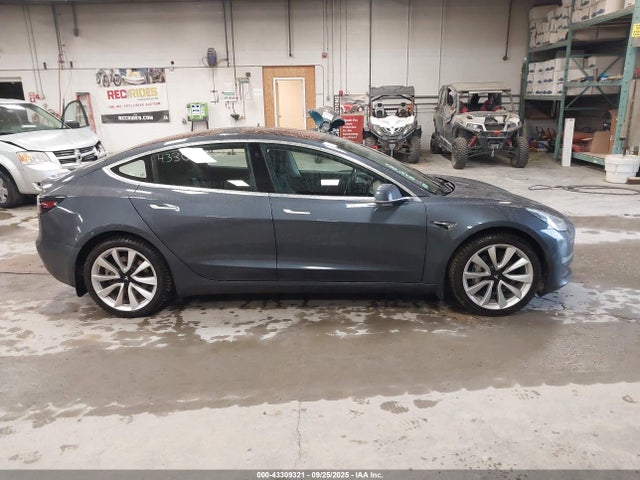 Tesla MODEL 3 2018 5YJ3E1EA3JF035592 Image 13