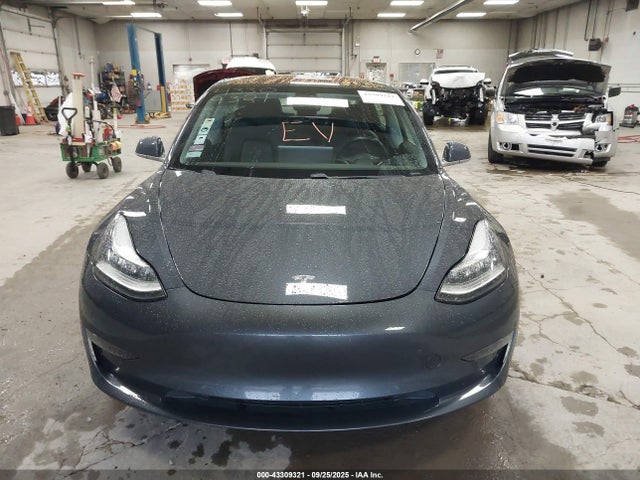 Tesla MODEL 3 2018 5YJ3E1EA3JF035592 Image 22