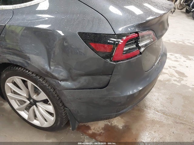 2018 TESLA MODEL 3 5YJ3E1EA3JF035592 Photo 5