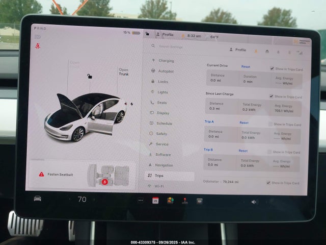 5YJ3E1EB2JF112221 Tesla 2018