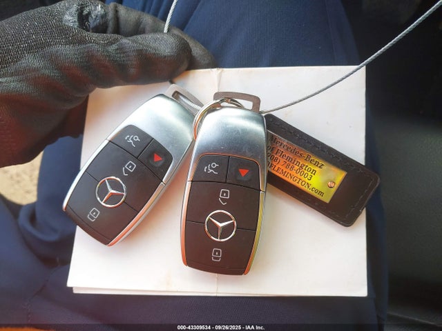 2020 MERCEDES-BENZ GLB 250 WDC4M4HB8LW006806 Photo 10