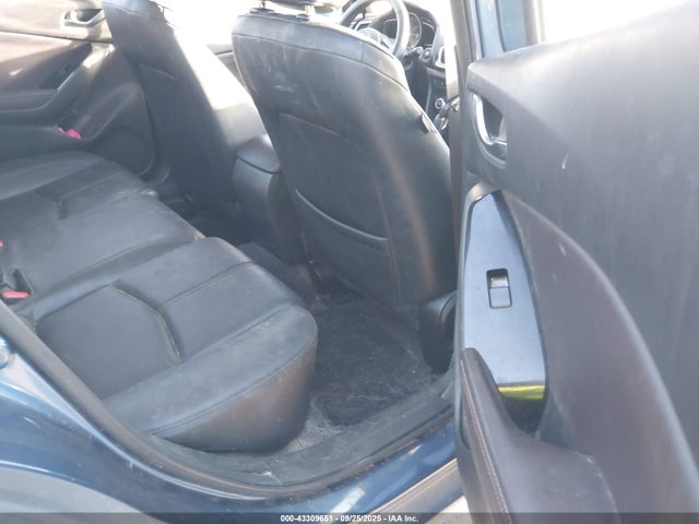 JM1BN1V33J1157102 Mazda py