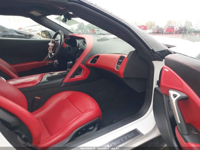 2017 CHEVROLET CORVETTE 1G1YM3D73H5102979 Photo 4
