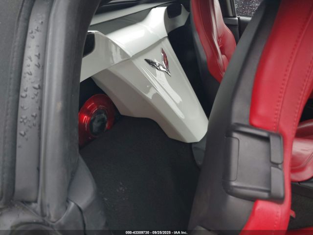 2017 CHEVROLET CORVETTE 1G1YM3D73H5102979 Photo 7