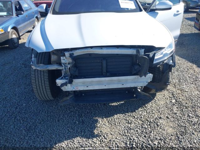 2017 JAGUAR F-PACE SADCM2BV8HA899030 Photo 5