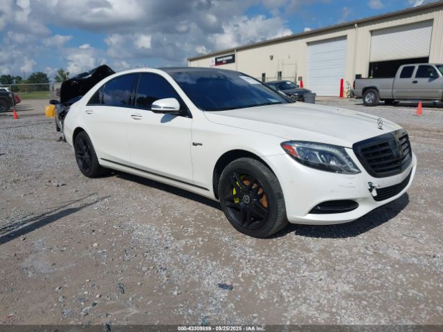 2015 MERCEDES-BENZ S 550 WDDUG8FB2FA201895