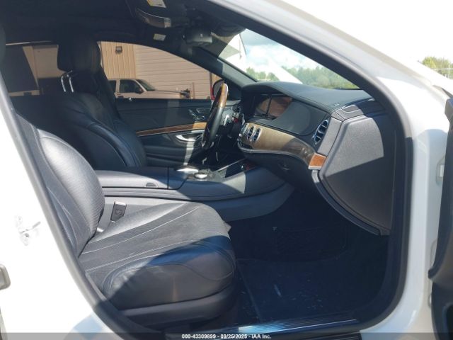 2015 MERCEDES-BENZ S 550 WDDUG8FB2FA201895 Photo 4