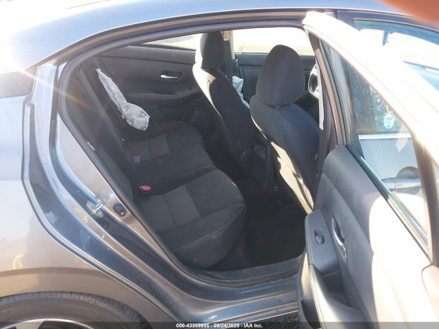 3N1AB8CV8MY237354 Nissan Sentra Sv Xtronic Cvt