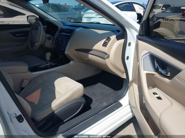 Nissan 2015 2015 1N4AL3AP4FC427672 Image 5