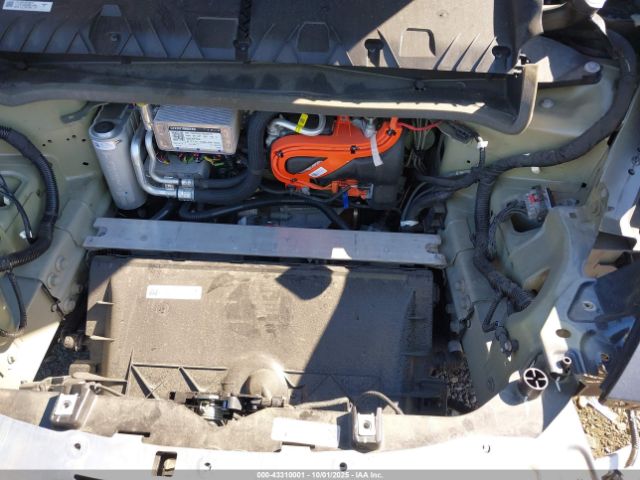 2024 TESLA MODEL Y 7SAYGDEE7RA333725 Photo 9