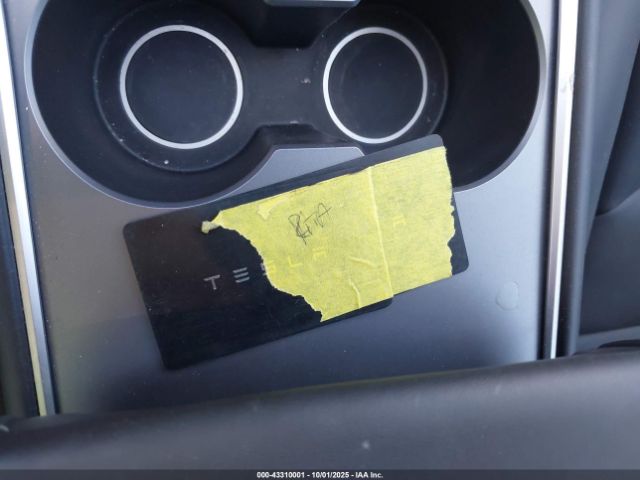 2024 TESLA MODEL Y 7SAYGDEE7RA333725 Photo 10