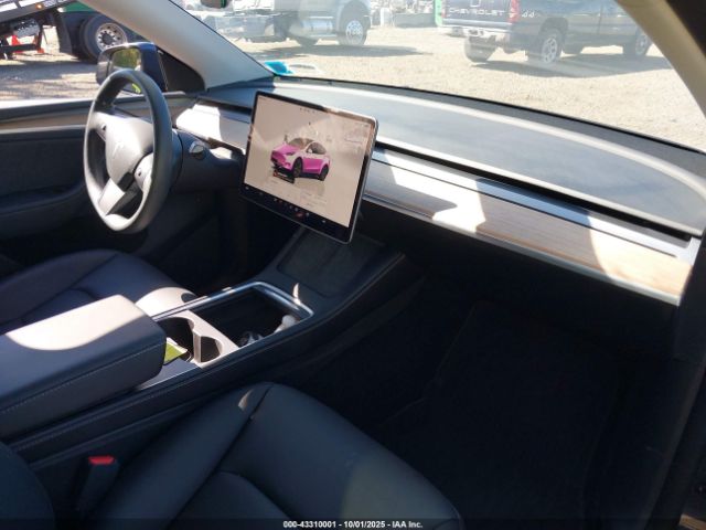2024 TESLA MODEL Y 7SAYGDEE7RA333725 Photo 4