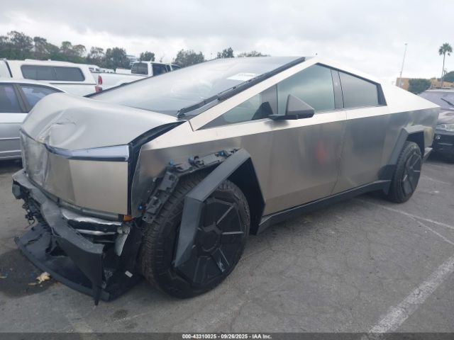 2025 TESLA CYBERTRUCK 7G2CEHED5SA067748 Photo 1