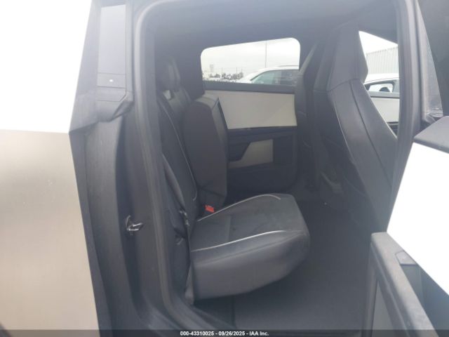 2025 TESLA CYBERTRUCK 7G2CEHED5SA067748 Photo 7