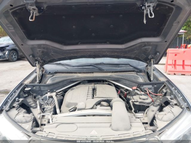 2015 BMW X5 5UXKR0C59F0K68218 Photo 9