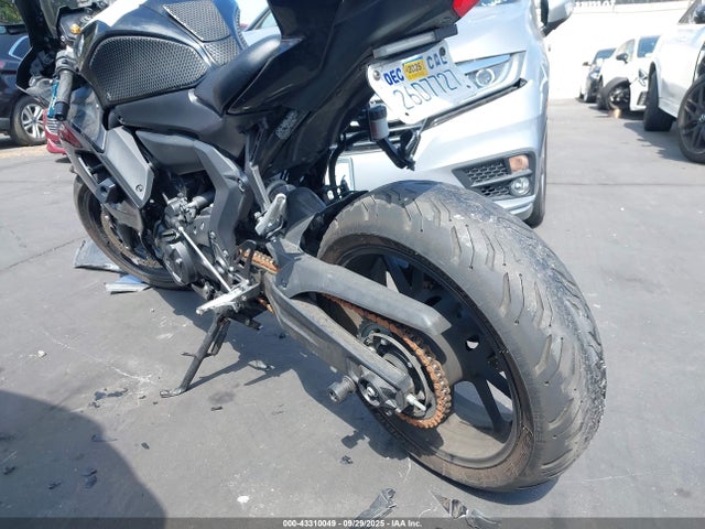 JYARM38Y0PA001558 Yamaha Yzf690