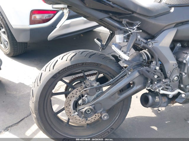 JYARM38Y0PA001558 Yamaha Yzf690