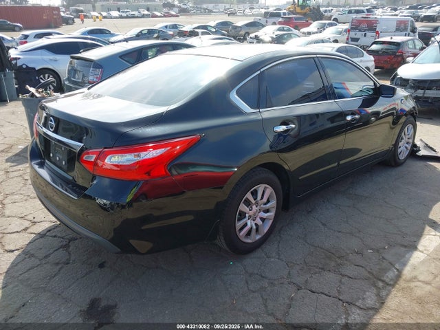 1N4AL3AP8HN319658 Nissan 2017