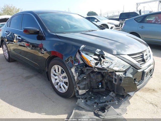 1N4AL3AP8HN319658 Nissan 2017
