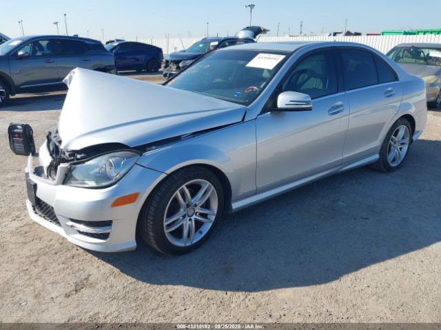 2013 MERCEDES-BENZ C 250 WDDGF4HB2DR301287 Photo 1