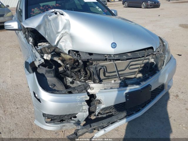 2013 MERCEDES-BENZ C 250 WDDGF4HB2DR301287 Photo 5