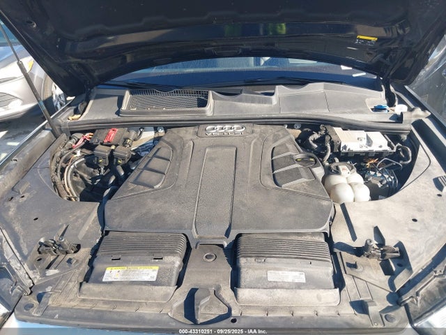 2018 AUDI Q7 WA1VAAF7XJD000170 Photo 9