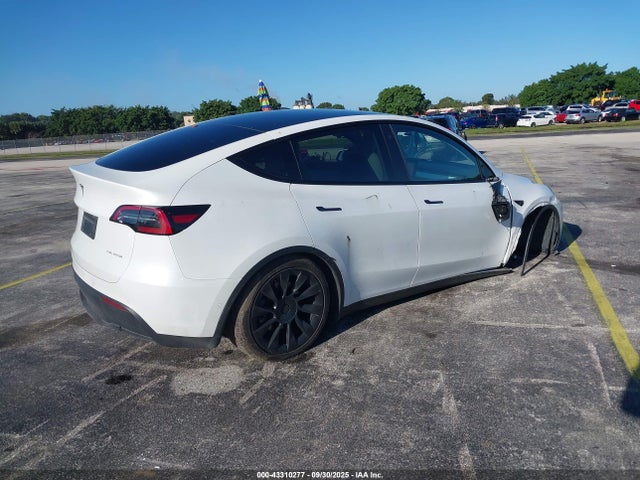 2022 TESLA MODEL Y 7SAYGAEEXNF468922 Photo 3