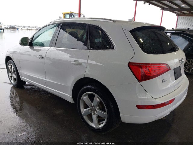 2011 AUDI Q5 WA1LFBFP3BA015322 Photo 2