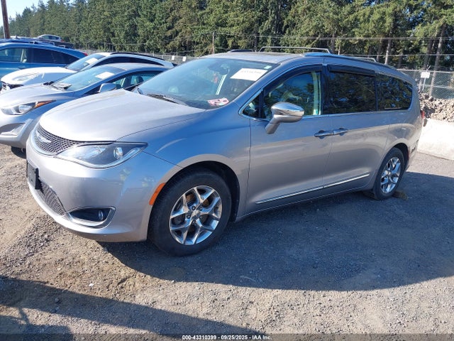 2C4RC1GGXJR185527 Chrysler 2018