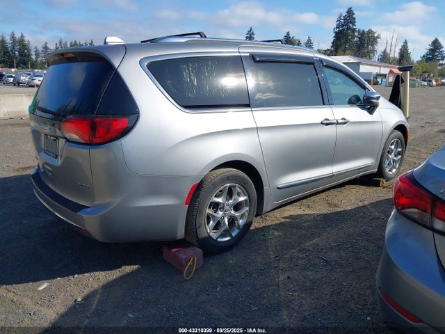 2C4RC1GGXJR185527 Chrysler 2018