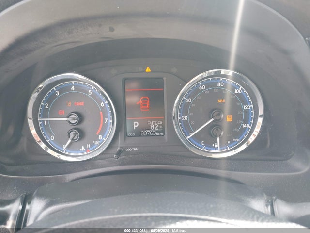 Toyota 2zr-fe 2018 5YFBURHE1JP777487 Image 7