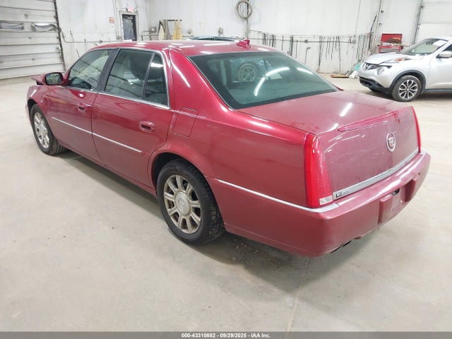 2010 CADILLAC DTS 1G6KA5EY7AU124491 Photo 2