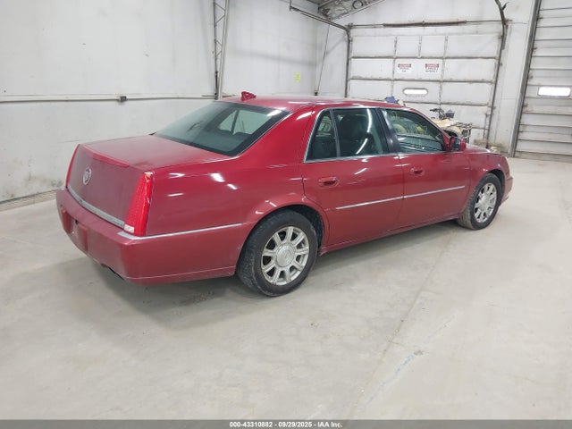 2010 CADILLAC DTS 1G6KA5EY7AU124491 Photo 3