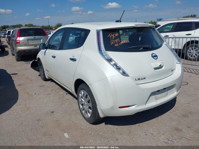 Nissan Leaf 2015 1N4AZ0CP8FC310199 Image 3