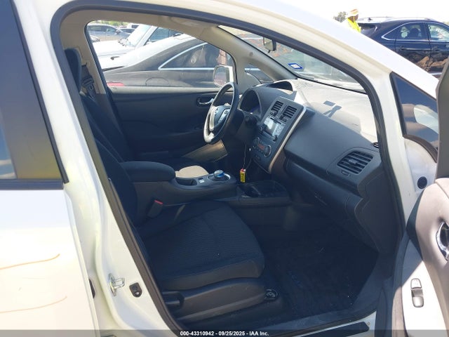 Nissan Leaf 2015 1N4AZ0CP8FC310199 Image 5