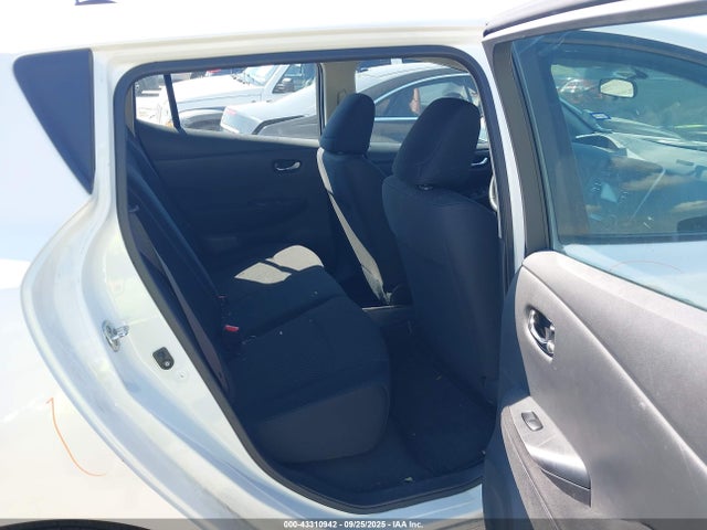 Nissan Leaf 2015 1N4AZ0CP8FC310199 Image 8