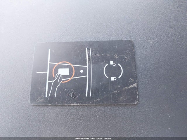 2023 TESLA MODEL Y 7SAYGDEE7PA096439 Photo 10