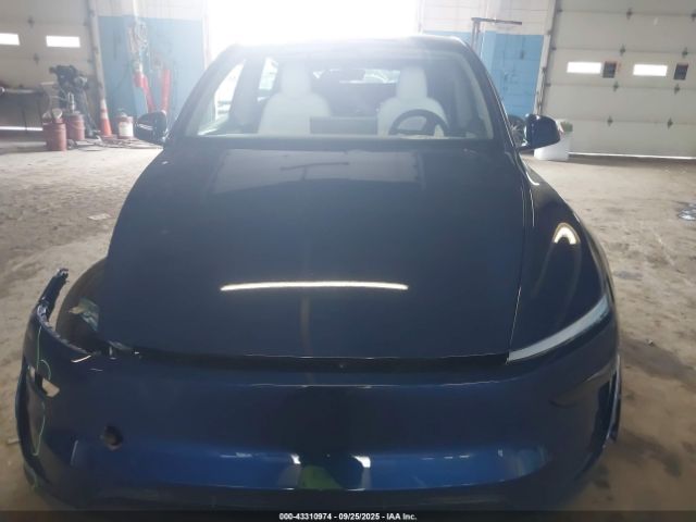 2026 TESLA MODEL Y 7SAYGDEE6TF367312 Photo 9