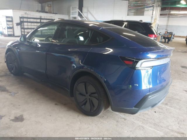2026 TESLA MODEL Y 7SAYGDEE6TF367312 Photo 2