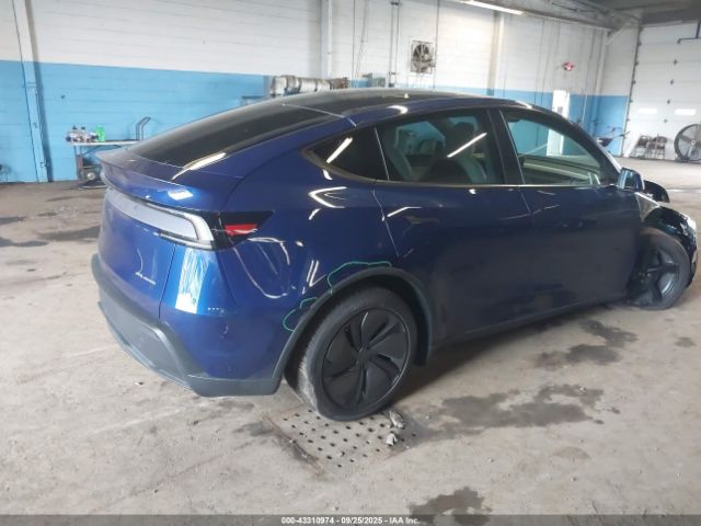2026 TESLA MODEL Y 7SAYGDEE6TF367312 Photo 3