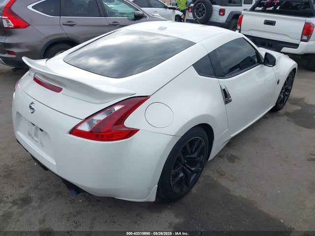 Nissan 370Z 2018 JN1AZ4EH2JM572264 Image 4