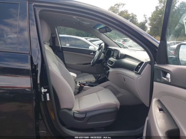 2019 HYUNDAI TUCSON KM8J2CA42KU063402 Photo 4